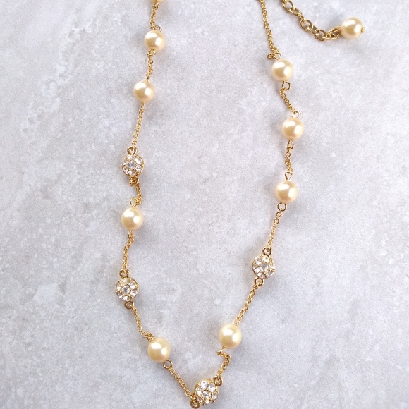 NWOT Nolan Miller gold tone necklace - Picture 2 of 3